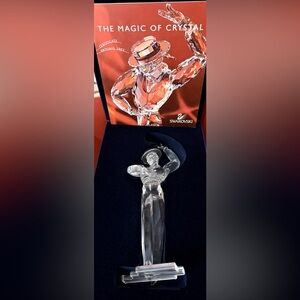 Mint Swarovski Antonio figurine Second figurine from the Magic of Dance trilogy.